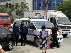 谁说医患关系紧张的？在誉美，只有医患一家亲！